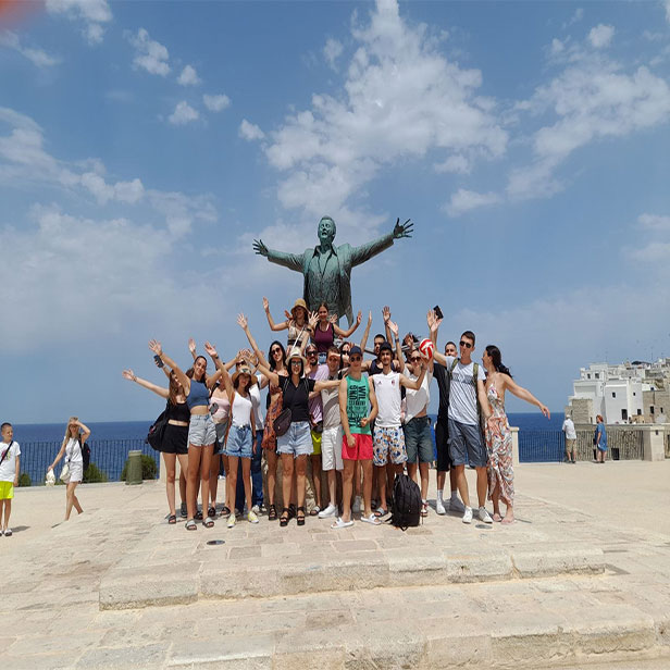 ekpaideytiki-ekdromi-puglia-italika-mathimata